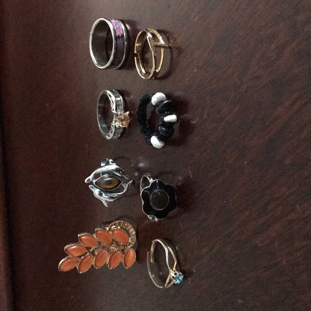 Assorted rings and toe rings